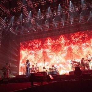 Toaka Instagram - 韓国公演二日間ありがとうございました！

とても真剣に歌を聞いてくださっているお顔がよく見えて感動しました。とても熱く素敵な二日間でした。

photo by @takeshiyao 

三週間の旅が終わり、私はまだ夢の中にいるみたいです。

自分の声がこんなに広く遠く届いていることが体感できる貴重な経験でした。2年前の私には想像もできなかったことです。RADWIMPSさんのライブをこんなに近くで見ることができて、たくさんの感動の瞬間に立ち会えて、こんなに幸せなことはありません。

RADWIMPSの皆さん、いつも支えてくれる素敵なスタッフの皆さん、そしてライブに来てくださった皆さん、本当にありがとうございました！

#RADWIMPSWORLDTOUR2024
#THEWAYYOUYAWNANDTHEOUTCRYOFPEACE
#十明