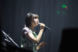 Toaka Instagram - 十明です🫡

広州公演ありがとうございました！
歌い終わった後、舞台裏で客席を見ていた時、感動して鳥肌が立ちました。

ありがとうございました！

Photo by @takeshiyao 

#RADWIMPSWORLDTOUR2024
#THEWAYYOUYAWNANDTHEOUTCRYOFPEACE
#十明