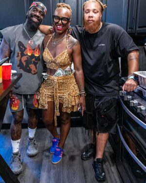 Tobias Dorzon Instagram - Happy Cake Day to my sister one of the greatest to do it @maibrotherskeeper. You know I had to pop out for you. If your cookout don’t look like this don’t invite us to bless the grill. @chefredbeard #ChefTobias #Huncho