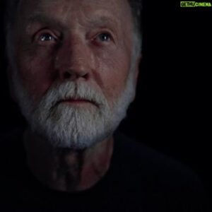 Tobin Bell Instagram - ON THEATER | Actors can remind us of what we already know and bathe us in new awareness. In the best theater, actors and audiences live in the same world… a place of imagination, inspiration, and truth. This has the power to transport and paint a portrait of life’s beauty and pain. As Hamlet says, the actors do it… “all from nothing”. #theplaysthething #acting #shakespeare