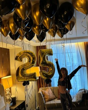 Toby Aromolaran Instagram - Quarter of a century on this earth! Learned a lot, Loved a lot. Thank you guys for the birthday wishes, Love ya x 🚀❤️‍🔥