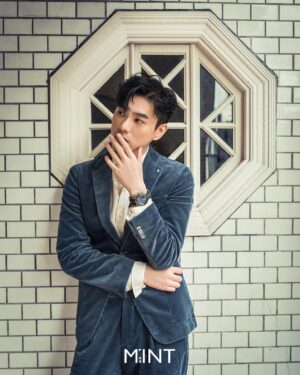 Toby Lee Instagram - 回到生命最初的樣子，屬於我的心宇宙。

感謝明潮 @mint_taiwan
