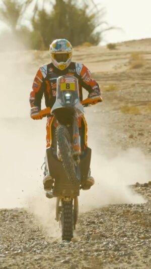 Toby Price Instagram - Ready to race… #Dakar2024 💪