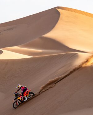 Toby Price Instagram - Stage 2 🏁 7th
Overall ⏱️ 8th
Lots of tricky notes in the road book today but got through pretty comfortably. Lost a bit of time to the guys in the front but it’s only Day 2, still a long way to go…
#Dakar2024