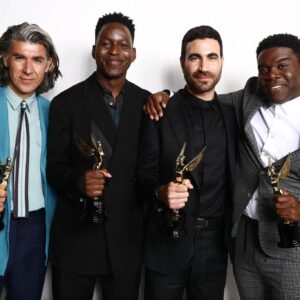 Toheeb Jimoh Instagram - Thank you for having us @hollywoodcriticsassociation - We had a blast! 💙❤ (The human centipede pic was @thesamrichardson's idea) 

•Best Supporting Actor - @mrbrettgoldstein 
•Best Streaming Comedy - #tedlasso 

👔: @hermes 
💫: @ysmnsabri 
💅🏿: @chousner 

#hcaawards #hcaawards2022