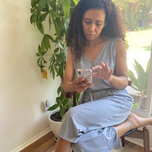 Toks Olagundoye Instagram - When you think you’ve found a quiet corner to work, but your husband is sneaking pics…. But he takes good pics, so you use them. Speaking of work, I just interviewed the podcasts’s phenomenal musical artist of the month, @ItsGeorgiaParker, and had a truly delightful time (episode out on Tuesday). She is an insanely talented musical artist. AND, speaking of insanely talented people and the podcast, there’s a new episode out today. Continuing Arcane appreciation with ten random questions directed at the phenomenal @miasinclairjenness. It’s a great episode. She’s a truly special human and I have a great deal of fun with her.
•
#Work #IndieMusic #IndieMusician #Candid #Werk  #IndieMusic #T42Pod☕️ #Musician #TripleThreat  #Broadway #LesMiserables #Matilda #Singing #Actor #Voice #Dance #Animation #VoiceoverArtist #Arcane #BlackPodcasters #Feet #MadeYouLook #Talent #TeaForTwo #TenQuestions #BlackPodcast #TeaForTwoPodcast #Powder #Corner #CurlyGirl
•
📸: #ElHubbo