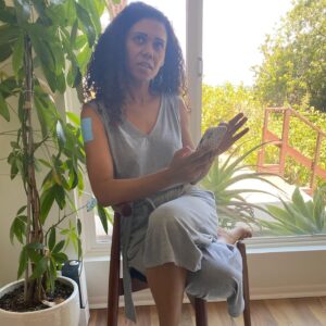 Toks Olagundoye Instagram - When you think you’ve found a quiet corner to work, but your husband is sneaking pics…. But he takes good pics, so you use them. Speaking of work, I just interviewed the podcasts’s phenomenal musical artist of the month, @ItsGeorgiaParker, and had a truly delightful time (episode out on Tuesday). She is an insanely talented musical artist. AND, speaking of insanely talented people and the podcast, there’s a new episode out today. Continuing Arcane appreciation with ten random questions directed at the phenomenal @miasinclairjenness. It’s a great episode. She’s a truly special human and I have a great deal of fun with her.
•
#Work #IndieMusic #IndieMusician #Candid #Werk  #IndieMusic #T42Pod☕️ #Musician #TripleThreat  #Broadway #LesMiserables #Matilda #Singing #Actor #Voice #Dance #Animation #VoiceoverArtist #Arcane #BlackPodcasters #Feet #MadeYouLook #Talent #TeaForTwo #TenQuestions #BlackPodcast #TeaForTwoPodcast #Powder #Corner #CurlyGirl
•
📸: #ElHubbo