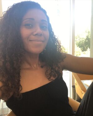 Toks Olagundoye Instagram - No filter, just sunshine. Had a LOVELY chat with my FAVORITE Arcane voice actor this morning. Episode out on Tuesday. For now, enjoy some sunshine and have a beautiful day 🌝
•

#BlackPodcaster #ComingSoon #Sunshine# #Joy #Fun #Funny #BlackPodcasters #Voiceover #Arcane #VoiceActor #NoFilter #Animation #VoiceoverActor #Weekend #AuNaturel #TeaforTwo #GirlPower #LoL #MelaninPoppin #BlackPodcasters #Chat #Convo #ThisisWhatWeDo #VoiceActors #BlackGirlMagic #CurlyGirl #SelfieDump #Selfie #PhotoDump
