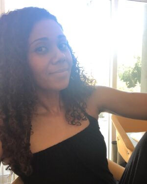 Toks Olagundoye Instagram - No filter, just sunshine. Had a LOVELY chat with my FAVORITE Arcane voice actor this morning. Episode out on Tuesday. For now, enjoy some sunshine and have a beautiful day 🌝
•

#BlackPodcaster #ComingSoon #Sunshine# #Joy #Fun #Funny #BlackPodcasters #Voiceover #Arcane #VoiceActor #NoFilter #Animation #VoiceoverActor #Weekend #AuNaturel #TeaforTwo #GirlPower #LoL #MelaninPoppin #BlackPodcasters #Chat #Convo #ThisisWhatWeDo #VoiceActors #BlackGirlMagic #CurlyGirl #SelfieDump #Selfie #PhotoDump