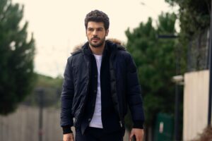 Tolga Mendi Instagram - #solyanım 20:00 @startv 👊🦁