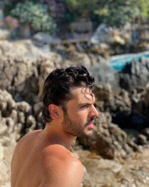 Tolga Mendi Instagram - searching myself