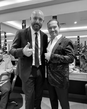 Tolga Tekin Instagram - Çok keyifli bir gece oldu.Davetiniz için teşekkürler @togvakfi.Fena söylememişim be.@nursel_kose @aslitandoga @ozandogulu @tgrltlk @ozgur_ucanok @sedaydinn @aysegulsenerpr #fikretşeneşşarkıları