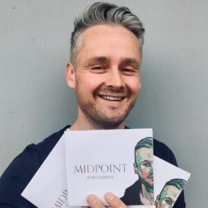 Tom Chaplin Instagram - Hi everyone, I’m really happy (and somewhat relieved!) that Midpoint is now with you all! It might not necessarily be the record you expect but give it time and careful listening and I feel sure it will reward you. 
Thanks to @ethanjohnsmusic, @poppy_ellis_art, @yasmeenfanari, @lucyjeanbridger, @everybodysmgmt and @bmguk for collaborating on this album. I’m so proud of how it turned out. Tc x
