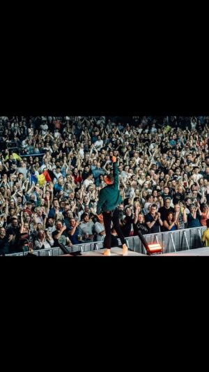Tom Chaplin Instagram - Great scenes at the o2 last night with my Keane brothers. Thanks to everyone who came along and gave your all! Let’s do it all again tonight! Tc x