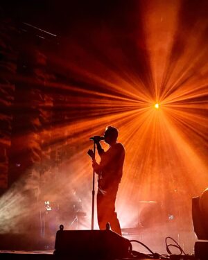 Tom Chaplin Instagram - Wow, what an amazing few weeks I’ve had…

Thanks to everyone who came to see the show - you gave your all and each one of you is truly appreciated!

Thanks to my brilliant crew for your cheerfulness and professionalism! Thanks to my amazing musicians. Thanks to @ediebens for being a fabulous support and setting the tone so beautifully each night. Good luck and here’s to a bright future.

Sharing the stage with you is a privilege and pleasure that I’ll sorely miss. I hope we can do it again soon.

Until the next time, love Tom xxx

📸: @iheartcameras, @plobCG, @M_imnk #ThisMyMidpoint