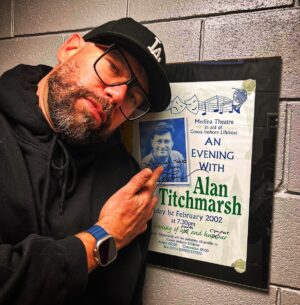 Tom Davis Instagram - 22 years ago one man came to the Medina Theatre on the Isle of Wight and rocked it to its very core… Some people say it still trembles in his wake… I was honoured tonight to walk a little stroll in his footsteps… Thanks Newport… Cheers @alantitchmarshmbe