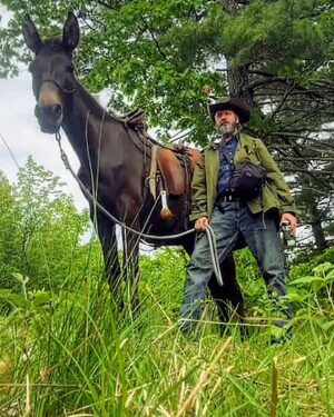 Tom Green Instagram - Fanny is 16.3 Hands tall - I am 6 foot 4