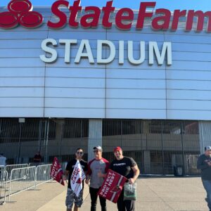 Tom Laughlin Instagram - Great friends great food great sports great weekend 

@thetommydreamer @heelziggler @coryadamsbrah @azcardinals @arizonacoyotes @suns @kabukisushi @wetzelspretzels
