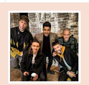 Tom Parker Instagram - Me and the lads 💙💖