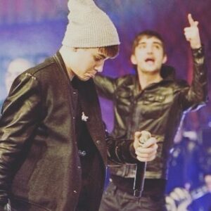 Tom Parker Instagram - Rockin’ myself stupid behind @justinbieber
