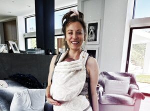 Tom Pelphrey Instagram - Happy Mother’s Day to my endlessly incredible partner.  Matilda’s mom is the funniest, kindest, bravest and most beautiful badass mom.  Matilda also has two grandmas, (and a great grandma!!) and she is incredibly fortunate to be surrounded and loved by some of the most amazing, strong, independent women there are. 

Happy Mother’s Day to all!! Our real heroes.  #mothersday @kaleycuoco