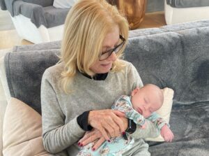 Tom Pelphrey Instagram - Happy Mother’s Day to my endlessly incredible partner.  Matilda’s mom is the funniest, kindest, bravest and most beautiful badass mom.  Matilda also has two grandmas, (and a great grandma!!) and she is incredibly fortunate to be surrounded and loved by some of the most amazing, strong, independent women there are. 

Happy Mother’s Day to all!! Our real heroes.  #mothersday @kaleycuoco