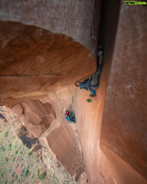Tom Randall Instagram - Morning! 🏜️ “Stranger Than Fiction” final update…

After a month of working on this amazing line out in the desert with Pete, I’ve had to walk away empty handed without the ‘tick’ but with sooo many other things that I’m really psyched, proud and grateful for. 

Whilst I couldn’t put together the redpoint at the end, I was super happy with how my prep for the trip went, how the projecting progressed and how close I was getting. I knew the goal was one of those ‘stretch’ ones, so expectations were in line with that and like some other trip projects I’ve had to defer to later dates, it’s been a really positive and fulfilling outcome still. I’d wondered if I could get back to the fitness/strength of 2019/20 (I could) … I’d wondered if I’d still enjoy the deep end of projecting with Pete (I did) … and whether I’d still have the same love for focus and no distraction (this I struggle with more, perhaps). 

Fave bits of the trip:
🦇 @petewhittaker01 flash of The Cleaver and subsequent out of body experiences 😅
🐝 @mariaugustahs nonchalantly flashing The Crackhouse with no pads and making no big deal of it. 
🐞 @onechicktravels finally revealing how much I improved her birthday the previous year in the aforementioned Crackhouse 
🦋 @lor_sabourin sending Stranger and mega interview about their process (more on that soon)
🐹 @tradprincess smashing out Black Mamba, barely resting on her laurels and immediately looking at Crown of Thorns. Committed 😅🙌
🕺 @jeffingabout for max 🪩and wobbly knees 😍

I really can’t wait to dig back into the training for Stranger again next year and go back a bit more informed on what’s needed. Overall, I’d rank this one as one of the very hardest cracks in the world and is one that requires ALL the skill sets. If you can’t get to Recovery Drink and Jossingfjord, this is your next best option 😈

Photos by @andrew_burr - forever grateful! 🙏🙏

@rab.equipment @wildcountry_official @wide_boyz @mytendon @rhinoskinsolutions @unparallelup
