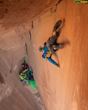 Tom Randall Instagram - Hello 👋. How it finished. How it started 🤨

Sometimes it’s worth thinking out of the box a little 😄. The Flying Eagle didn’t quite work in this situation (The Cleaver) but you juuuust never know! It did make for a very amusing fall/toboggan down the wall … way better than falling the other way round 😂

Thanks to @andrew_burr for some mega pics! 🙏🙏

@rab.equipment @mytendon @wildcountry_official @unparallelup