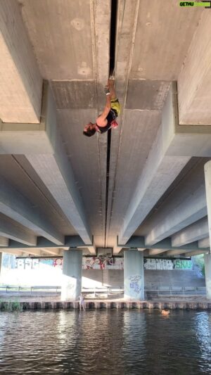 Tom Randall Instagram - Berlin Bridge Proj 🏢 - best session yet, by far, which is promising that the cellar sessions are properly paying off now. Strategy has changed quite a bit now, as I’ve realised I’ll never be able to get enough Friend 5s for a 60m pitch nor will I have the endurance to carry them 😄. So it’s a new tactic I’ve not tried before… basically go free solo and be careful, but then when you want to get a 20-30s bathang rest, put a cam in to make yourself feel somewhat chill. Once the rest is done, take it out and carry it along for the next ‘rest’ in another 5-10m! I’ve never thought about climbing such a long roof with a single cam on me, so it’s weird trying to get your head round it 😅

I wasn’t really bargaining on this offwidth being a riskier one, but desperate times call for sketchy methods. I’m fairly confident that if you fell on the middle 30m section over water you might be able to throw a pancake shape and break your fall into the shallows, but it’s deffo a bit nerve wracking on the intro and outro 15m sections. It’s been a while since I had to get into a good headspace, so it’s been a good challenge to get properly relaxed even when repercussions are more serious. 

Current link was about 8b/  but foot pain probably being more of a limiting factor than pony-pump (eh?! 😄😄). So maybe hard 8b  feels absolute max in current trained state … back to the cellar it is 😈