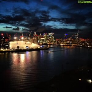 Tom Scott Instagram - Not bad tonight, London.