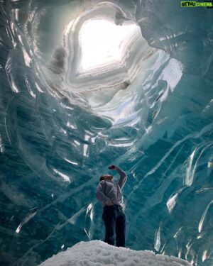 Tom Scott Instagram - Casual helicopter trip to an ice cave with @bradleyfriesen.