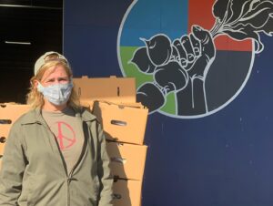 Tom Steyer Instagram - Yesterday my partner Kat worked with @duskie_estes to help @farmtopantry drop off fresh produce from California Farmers to community centers in need. She also helped pack boxes that will feed families during the upcoming holiday. Her commitment to service through her Growing The Table Initiative is an inspiration to all. #growingthetable