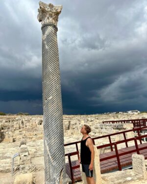 Tom Wlaschiha Instagram - don‘t ruin my day.

#cyprus #dramaallaround #amphitheatre