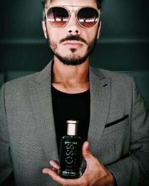 Tomás Fonzi Instagram - Cuando una fragancia te pega de lleno en el estado de ánimo... 🕺🕺🕺
#bossbottlededp 
@perfumeriasjuleriaque