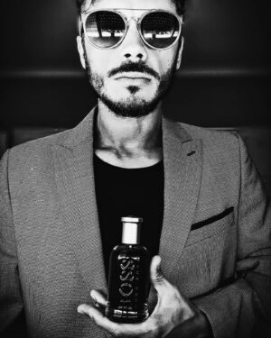 Tomás Fonzi Instagram - Cuando una fragancia te pega de lleno en el estado de ánimo... 🕺🕺🕺
#bossbottlededp 
@perfumeriasjuleriaque