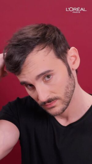 Tomás González Instagram - Para todos los que buscan evitar la caída del pelo #MiSoluciónAnticaída es Elvive Caída Resist de @lorealparis 😉. En 6 semanas verán los resultados! 
#CaídaResistAminexil #LorealChile