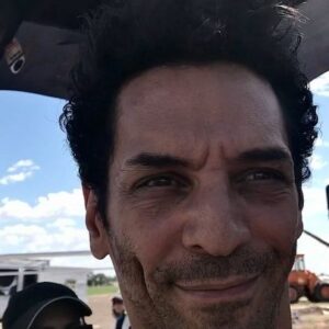 Tomer Sisley Instagram - MESSIAH
I was impressed by this HUGE set!!!!
J’étais impressionné par le décor...
@netflix @netflixfr #Messiah