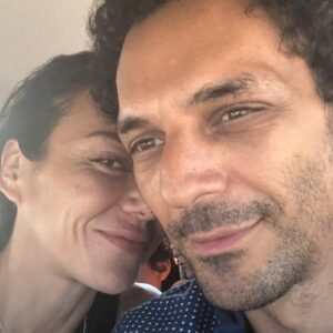 Tomer Sisley Instagram - 5 years reunited 😊😍
5 years of love, happiness, laughter, sex, buddying, learning, changing, constructing... 5 years of LIFE! The 5 most beautiful years of my life!!! ❤️
Ma femme, puisque c’est bien comme ça que je t’appelle, tu es l’amour de ma vie. J’étais déjà né, mais toi tu m’as donné la VIE!
I love this road with you. I love all the roads with you!
I love you @sandraandcoparis