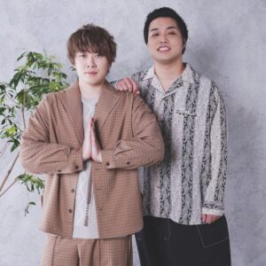 Tommy Instagram - アバンティーズとCasper Johnの服を着てみんなで写真撮ってもらいました。
ちょっとクセのある写真が多いですが最高の思い出です。Casper Johnは本当によく着ているブランドなので嬉しかった！！

動画もチェックしてね！

#CasperJohn
#PR
