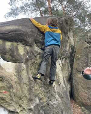 Tommy Caldwell Instagram - I’m still buzzing from my first rock climbing trip I’m over a year! Doc still says I should avoid jumping down into my healing achilles so I took the somewhat lame opportunity to top rope some proud highballs, which unsurprisingly made them feel easier than their grade. Despite that I’m relatively satisfied with my climbing.

The real magic of the trip was the simple joy of being out in the forest with family and great friends all day every day. Most years since becoming parents Becca and I have made the spring trip to Fontainebleau. It’s great to jumpstart summer fitness. And better for family adventuring.