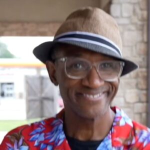 Tommy Davidson Instagram - How Managers Clock Out Before Taking Their 17 Day Vacation 😂

Directed/Edited By @callmechoko 

With @therealtommycat 

Filmed by @ajkellyproductions 

#callmechoko #tommydavidson #comedy #vacation