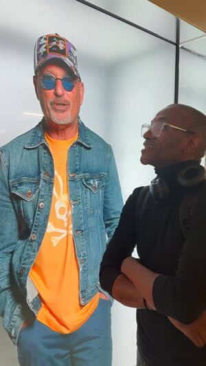 Tommy Davidson Instagram - ✈️ Heading to GREECE 🇬🇷 for @davekozcruise with @davidstephenkoz and other 🎶 brilliant musicians…  On layover at JFK in NYC and see my buddy @howiemandel 😃😃😃 we had a nice conversation 🤣