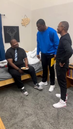 Tommy Davidson Instagram - Happy Father’s Day! 😂 @lethalshooter @bruhman_5flo

#tommydavidson #comedy