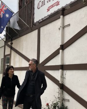 Tommy Flanagan Instagram - My dear friend Paula Gardner, thank you for coming to my family’s rescue,  gave us a roof over our heads, Hollywood home #CaliforniaWildFires #CatnFiddle Highland Ave Hollywood CA . See you there New Year’s Eve! Love ya ♥️#woolseyfire #catandfiddlepub #familyfirst #friendsforlife