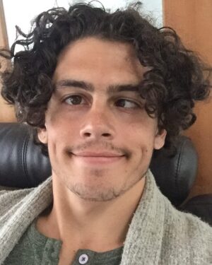 Tommy Martinez Instagram - Catch ya boy on tonight’s episode of Riverdale at 8/7c on @thecw @thecwriverdale. Bringing out my inner psycho and raising hell😈