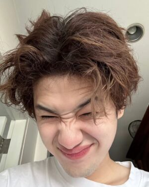 Tonhon Tantivejakul Instagram - 💆🏻‍♂️