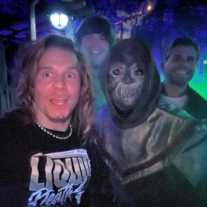 Tony Cavalero Instagram - Roller coasters, terrifying mazes, slushies, and elephant farts - last night us boys got SUPER KNOTTY 🎢💨💀 Scary Farm brought tons of terror/giggles with my bros in fright, J-bone and Billy-bones 🦴 Good lord I haven't laughed so hard in ages 🖤 love the scary season!