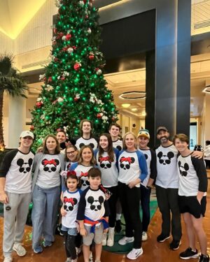 Tony Hale Instagram - Disney Day. #haleyeah