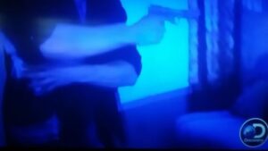 Tony Toste Instagram - After the Robbery, The #ivestigationdiscovery begins with #actor #TonyToste re-enacting Chief #detective #mederos chasing #fugitive #gibbs on the #docudrama on #discoverynetworks , #DiscoveryID , #DiscoveryChannel ,#idiscovery , #idaddicts , #IDAddictUSA , #iagawi