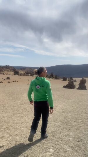 Toprak Sergen Instagram - “The world is filled with adventure — all you have to do is find it.”
Best times together ❤️🪬🍀🍀🍀
Mount Teide , Canary Islands ♾️

🧿🪬